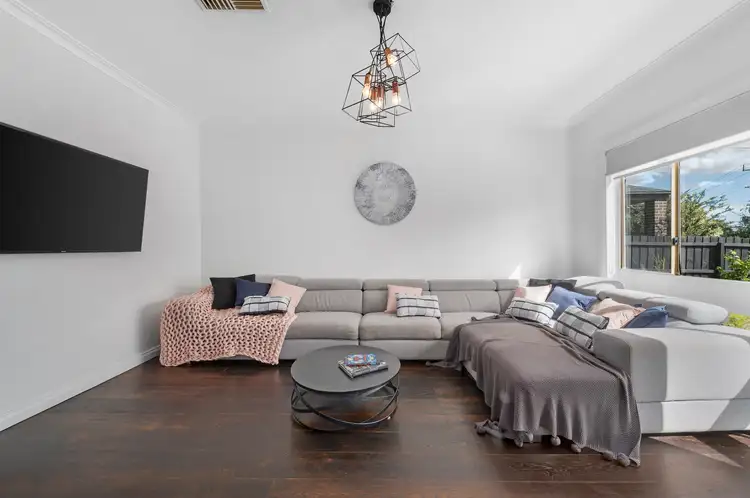 Fifth view of Homely house listing, 12 Kalinda Road, Croydon VIC 3136