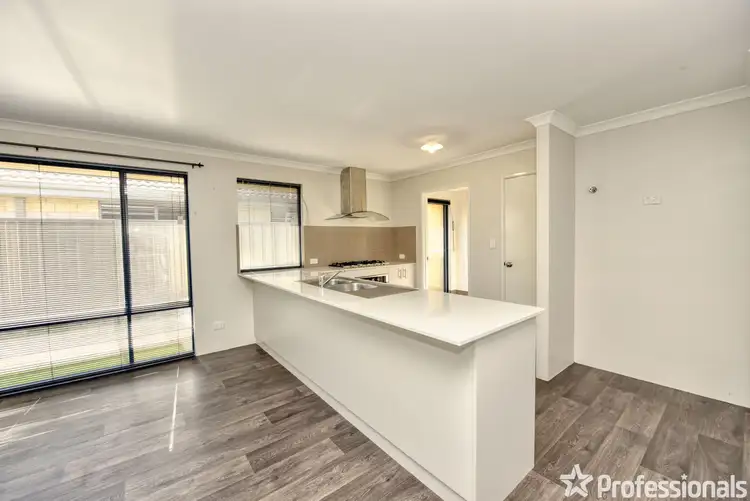 Seventh view of Homely house listing, 33 Bottlenose Circuit, Waikiki WA 6169