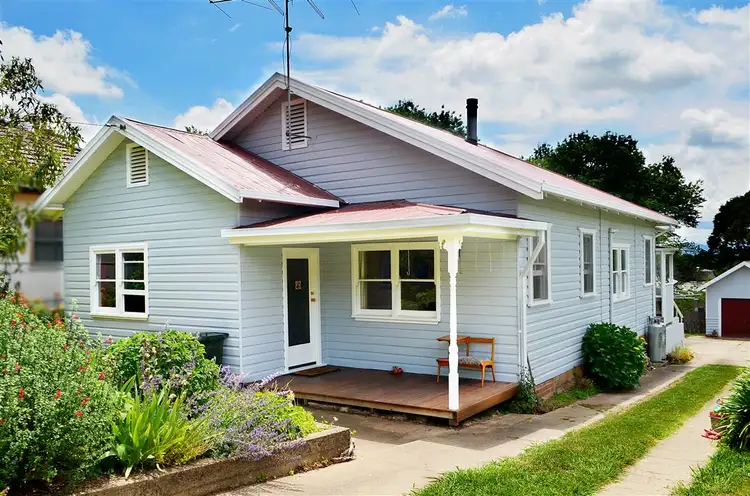 15 Nellis Street
