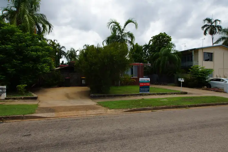 1 & 2/42 Kurrajong Cresent, Nightcliff NT 810