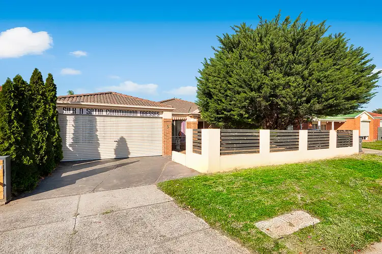 5 Mariner Close, Cranbourne North VIC 3977