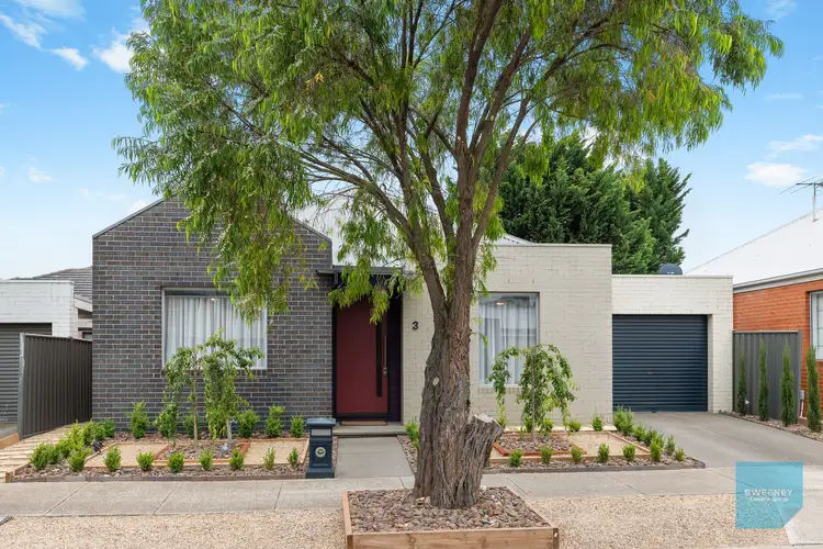 3 Doyle Lane, Caroline Springs VIC 3023