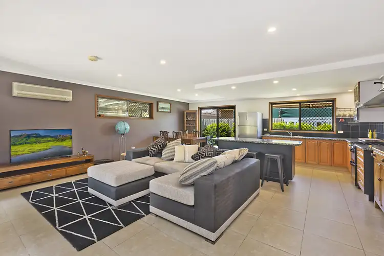 Second view of Homely semi-detached listing, 2/26 Bambaroo Crescent, Tweed Heads NSW 2485