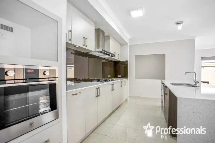 Seventh view of Homely house listing, 15 Lee-Steere Crescent, Piara Waters WA 6112