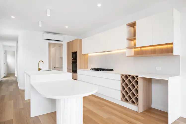 5B Bondi Avenue, Mermaid Beach QLD 4218