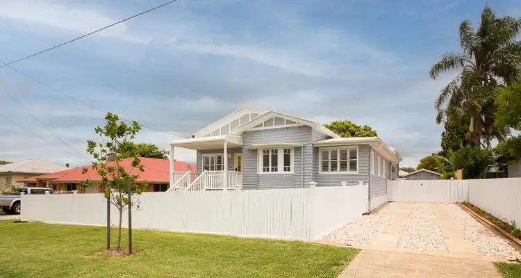 17 Prospect Street, Silkstone QLD 4304