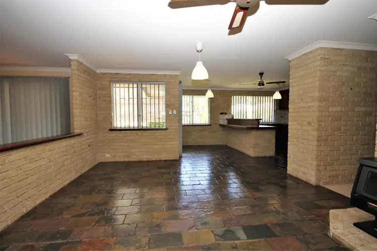 Seventh view of Homely house listing, 2 Caledonia Rise, Australind WA 6233