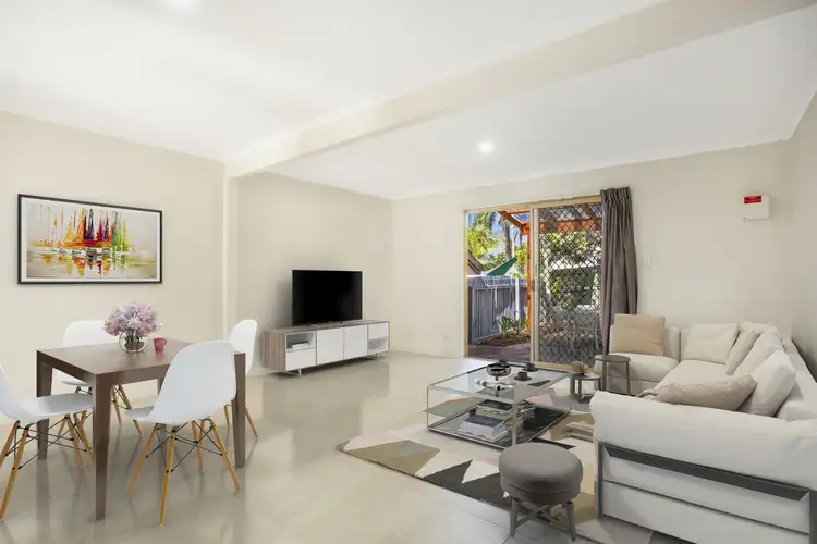 14/63 Olsen Avenue, Labrador QLD 4215