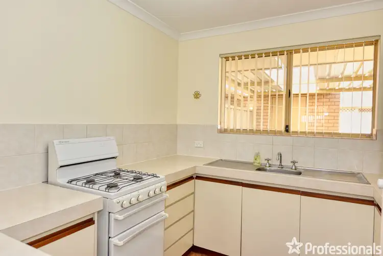 Seventh view of Homely unit listing, 17/2 Edmonds Cove, Safety Bay WA 6169