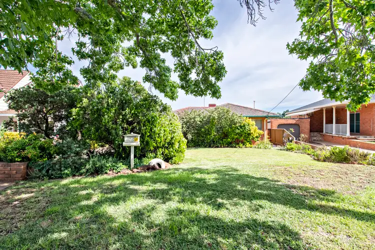 26 BANKSIA CRESCENT, Dubbo NSW 2830