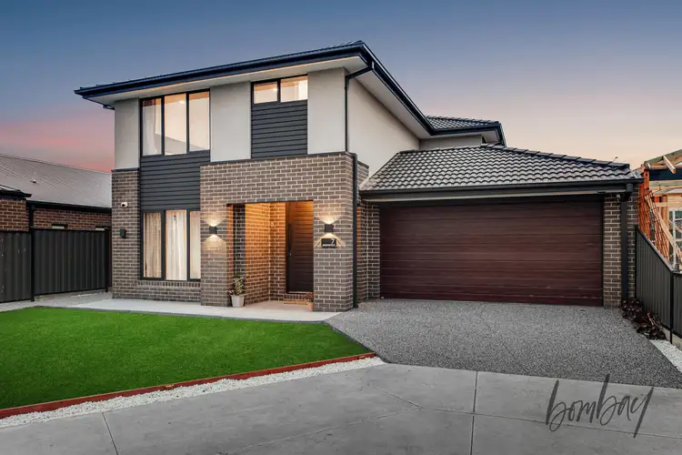 Second view of Homely house listing, 7 Spotted Gum Court, Craigieburn VIC 3064