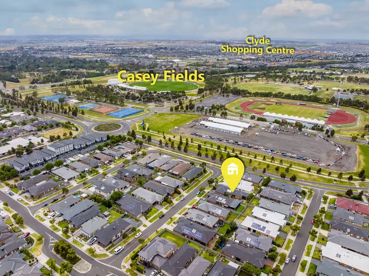 Fourth view of Homely house listing, 21 Macpherson Circuit, Cranbourne East VIC 3977