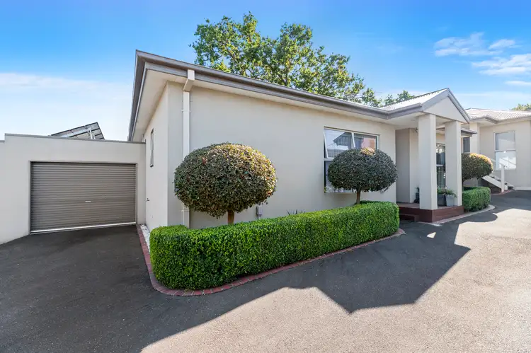 Main view of Homely unit listing, 2/47 Commercial Road, Ferntree Gully VIC 3156