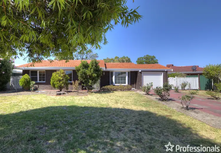 6 Lunar Way, Beckenham WA 6107