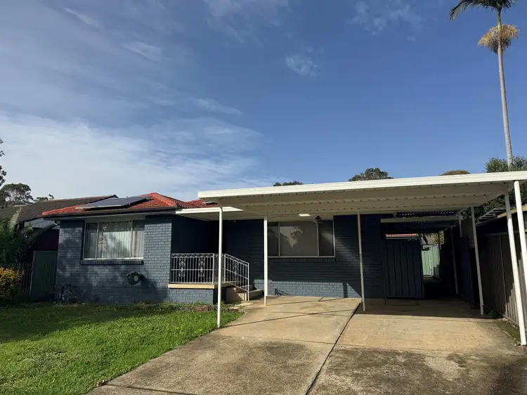 4 Marsden Close, Bossley Park NSW 2176