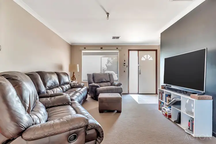 Sixth view of Homely semi-detached listing, 2/7 Glauert Road, Coodanup WA 6210