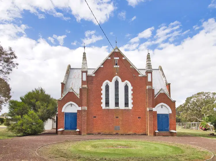 52 Memorial Road, Glenthompson VIC 3293