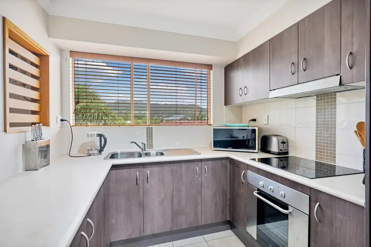 Fifth view of Homely unit listing, 329/29-33 Springfield Crescent, Manoora QLD 4870