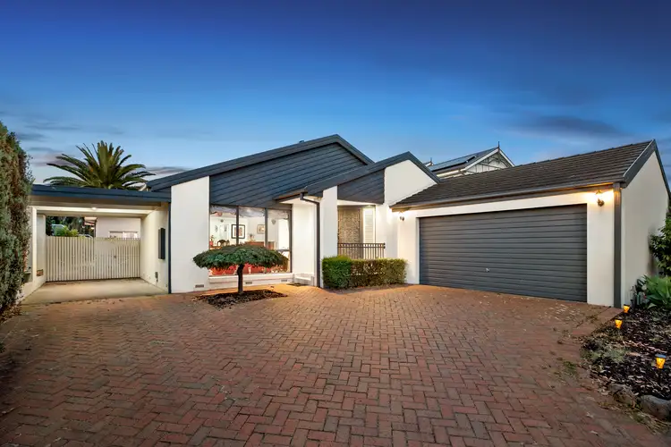 43 Ponsford Avenue, Wantirna South VIC 3152