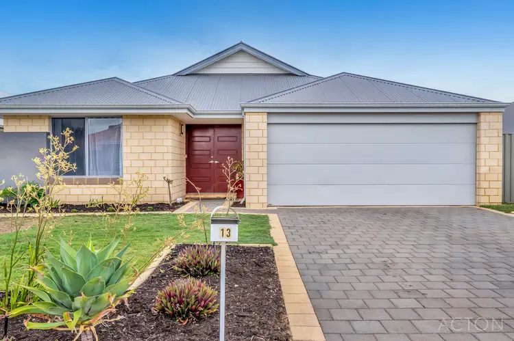 13 Fenians Pass, South Yunderup WA 6208