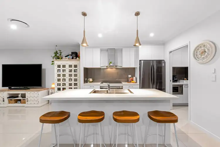 197 Canvey Road, Upper Kedron QLD 4055