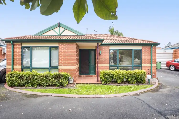 Main view of Homely unit listing, 2/355 Dorset Road, Croydon VIC 3136