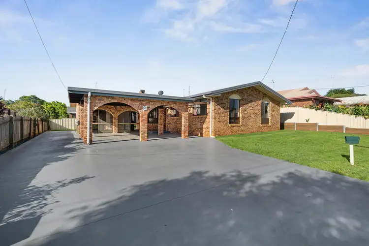 33 Lindberg Street, Wilsonton QLD 4350