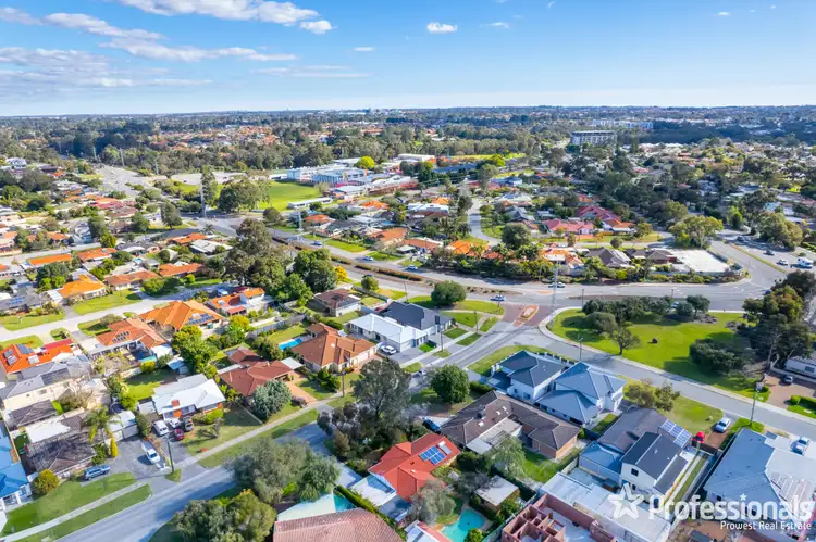 Sixth view of Homely house listing, 1/4 Acanthus Road, Willetton WA 6155