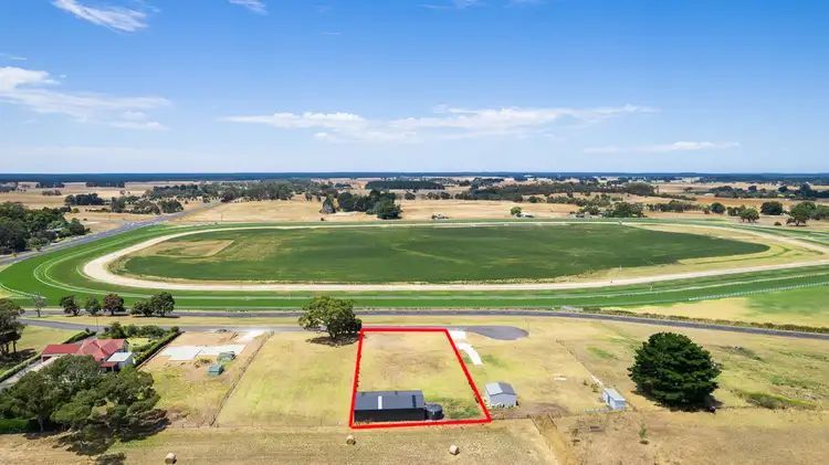 18 RACECOURSE CRESCENT, Glenburnie SA 5291