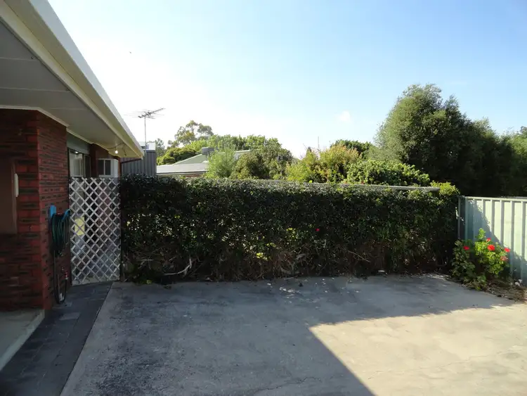 Fifth view of Homely house listing, 2/14 Huon-Kiewa Road, Tangambalanga VIC 3691