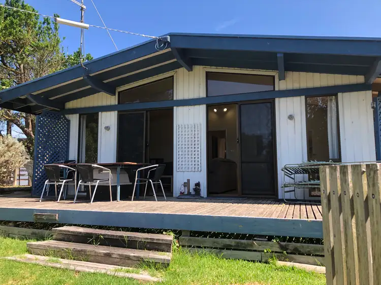 12 Banksia Ave, Sandy Point VIC 3959