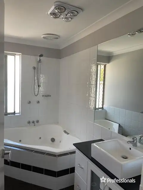 Sixth view of Homely house listing, 20 Heron Court, Camillo WA 6111