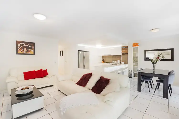 4/19 Santa Barbara Road, Hope Island QLD 4212