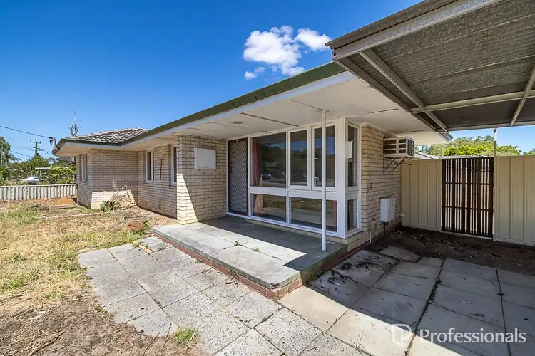 Second view of Homely house listing, 6 Kyogle Place, Armadale WA 6112