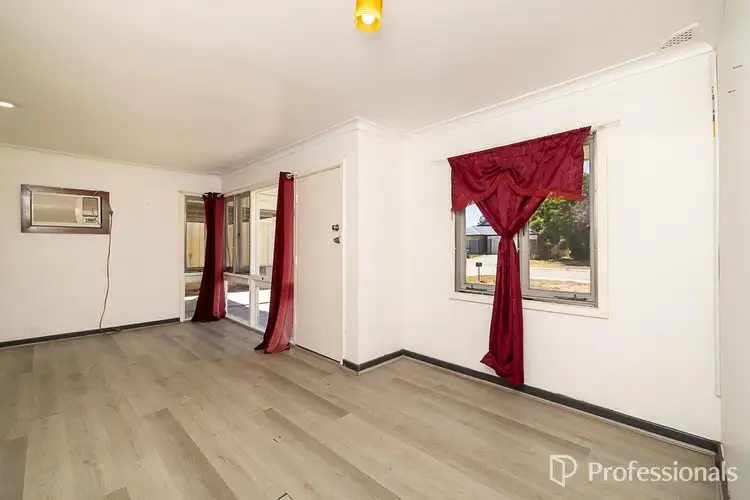 Fourth view of Homely house listing, 6 Kyogle Place, Armadale WA 6112