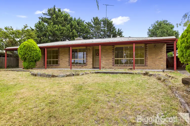 19 Atkins Road, Pakenham VIC 3810