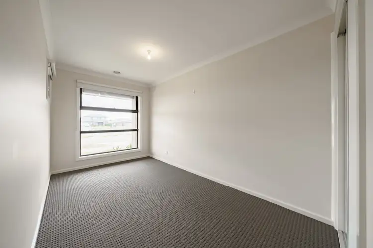 Fifth view of Homely house listing, 3 Bannan Crescent, Cranbourne North VIC 3977