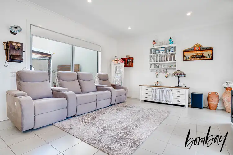 Seventh view of Homely townhouse listing, 19 Champions Parade, Wollert VIC 3750