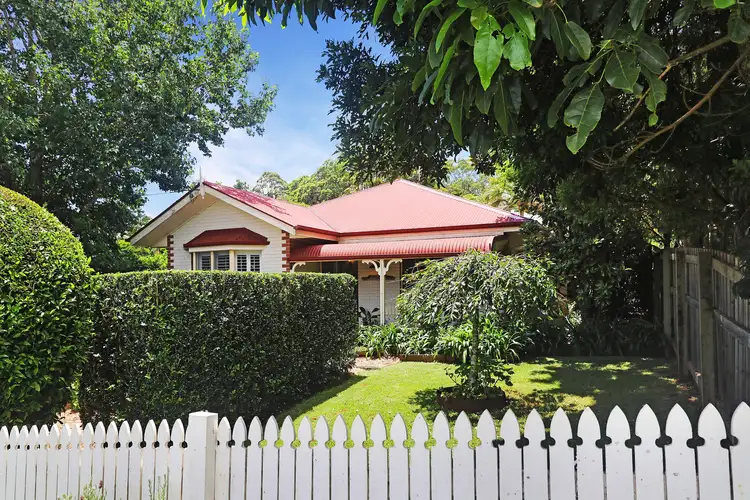 19 Griffith Street, Tamborine Mountain QLD 4272