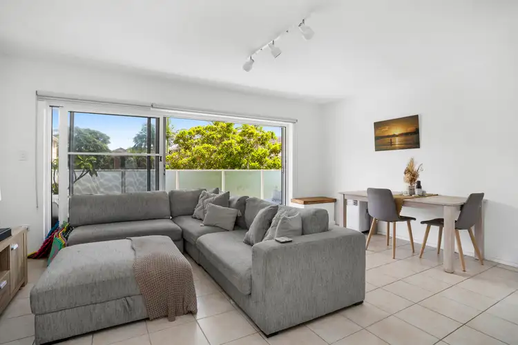 Third view of Homely apartment listing, 2/10-12 Stuart Street, Collaroy NSW 2097