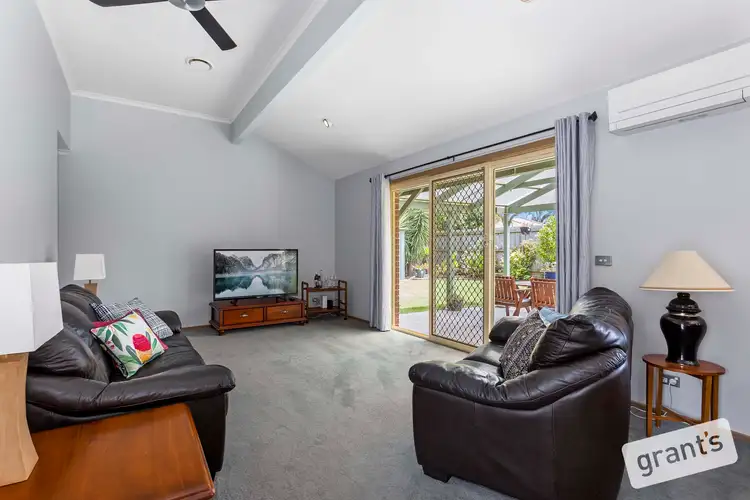 Third view of Homely house listing, 8 Don Juan Court, Narre Warren VIC 3805