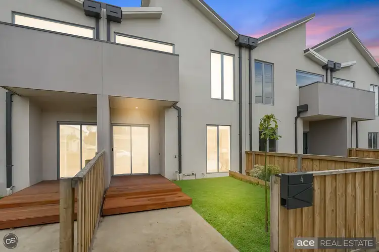 4/64 Bladin Street, Laverton VIC 3028