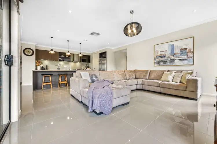 Fourth view of Homely house listing, 7 Shelburn Way, Cranbourne East VIC 3977