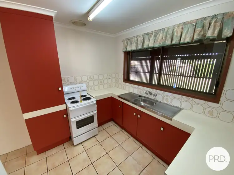 Second view of Homely house listing, 33 CREMORNE DRIVE, Tannum Sands QLD 4680
