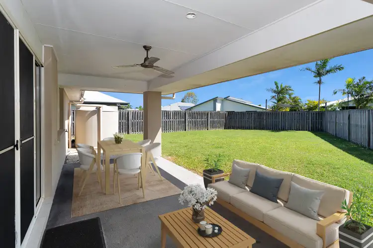 1 Trinity Parade, Blacks Beach QLD 4740