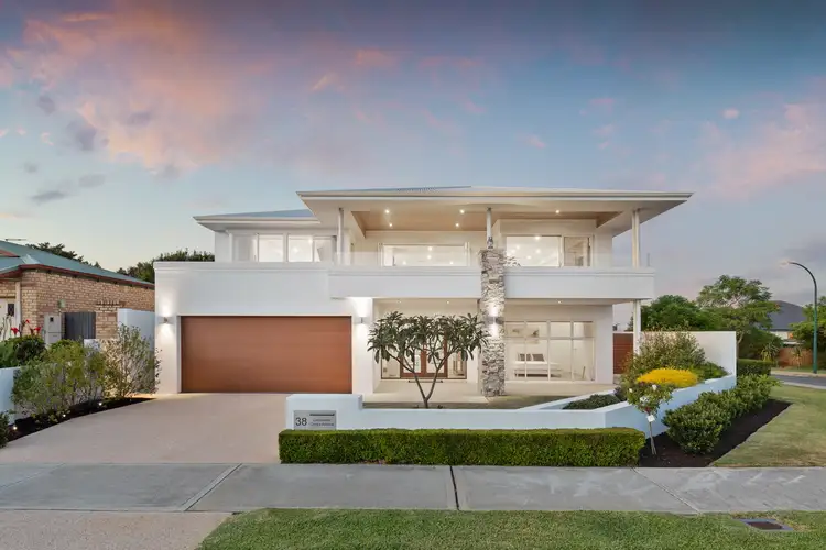 38 Letchworth Centre Avenue, Salter Point WA 6152