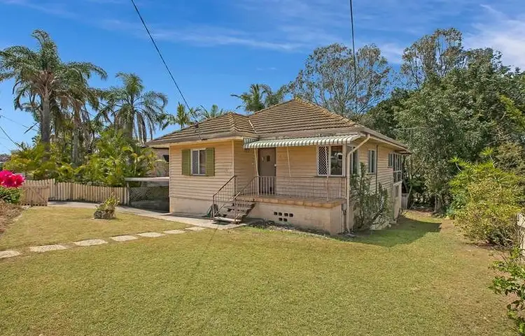 70 Sunshine Ave, Tarragindi QLD 4121