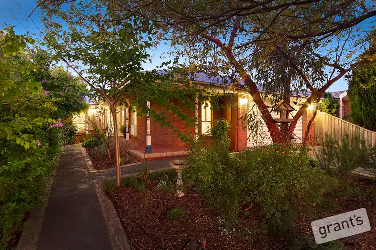 28 Marlesford Crescent, Berwick VIC 3806