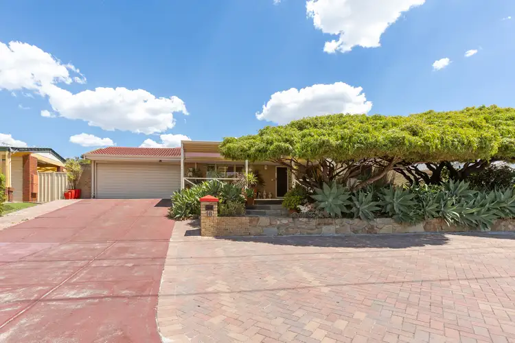 18 Shelton Loop, Leeming WA 6149