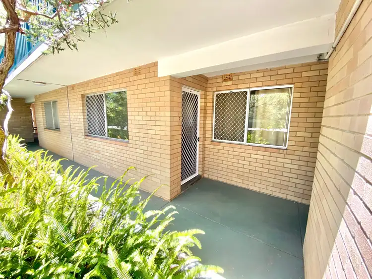 33 Point Walter Road